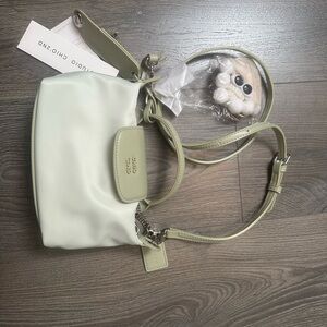 Chic Women's Cream Shoulder Bag
